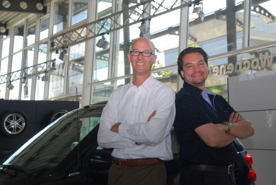 Markus Gold (Leiter E-Business) und Thomas Henze (Leiter Marketing) vom Autohaus Robert Kunzmann bieten einen Workshop zum Thema „Erfolgreiche Vermarktung durch zielgruppenorientierte Mediennutzung und optimierte Ressourcenverteilung“ an. (Archiv: Vogel Business Media)