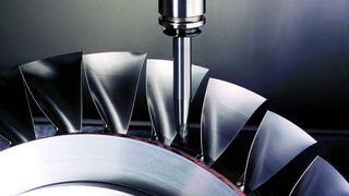 Erstmals sollen innerhalb einer Softwareumgebung für die Fünf-Achs-Simultan-Bearbeitung von Strömungsflächen alle Einflussgrößen modelliert werden, die sich auf die Prozessleistung auswirken. Bild: IPT (Archiv: Vogel Business Media)