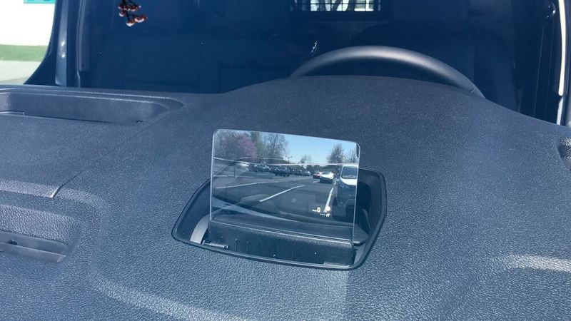 Das optionale Head Up Display bleibt nicht nur der Verso-Variante vorbehalten. (Schweitzer/»kfz-betrieb«)