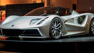 Der neue Lotus Evija bei seiner Enthüllung in London. (Lotus)