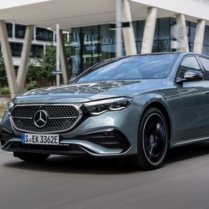 Platz eins in der oberen Mittelklasse im November 2023: die Mercedes E-Klasse mit 2.666 Neuzulassungen(Bild:  Mercedes-Benz)