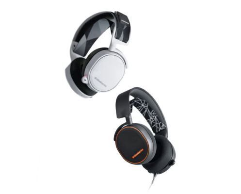 Gaming Headsets SteelSeries Arctis: Die Serie Arctis umfasst drei Gaming-Headsets, die mit den Vorstellungen brechen, wie ein derartiges Gerät klingen, sich anfühlen und aussehen sollte. Alle Modelle besitzen ein ausziehbares bidirektionales Mikrofon mit Geräuschunterdrückung, das die deutliche Kommunikation ermöglicht. Das neue Kopfbandmaterial Airweave ist flexibel und kann angepasst werden, zusätzlich verteilt es das Gewicht des Kopfhörers gleichmäßig und verhindert dadurch Druckstellen. Die hochwertigen Lautsprecher bieten 7.1-Surround-Sound und lassen den Gamer vollständig in die Spielewelt eintauchen, Hersteller SteelSeries, Frederiksberg, Dänemark. (Bild: Red Dot / SteelSeries)