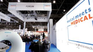 Auf der Sonderschau «Metal meets Medical» zeigen Anbieter von Maschinen, Werkzeugen, Messtechnik und Software, dass die dentale Prozesskette lebt.  (Bild: Metav)