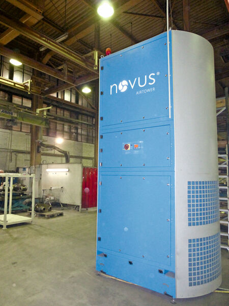 Der Airtower Filterturm von Novus saugt sowohl Schweißrauch als auch Schleifstaub ab. (Finus)