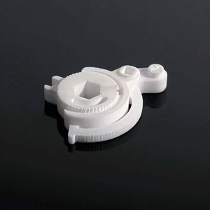 Das neue Keramikmaterial Alumina von X-Jet bietet laut Unternehmen gute elektrische Isolationsfähigkeiten, eine hohe mechanische Festigkeit, eine hohe Druckfestigkeit und eine große Härte. 