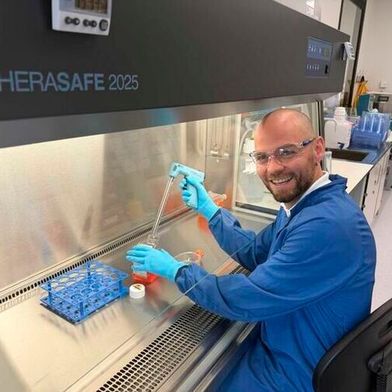 Celleo Biotech is using the Pipetboy Genius serological pipet controller from Integra Biosciences to streamline the development and manufacturing of novel cell and gene therapies.  (Source: Celleo Biotech)