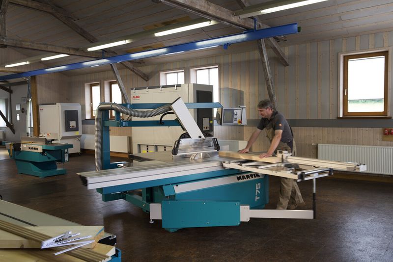 Bild 1: In verschiedenen Bereichen, bei denen Stäube und Späne entstehen, ist ein Einsatz der Absaugtechnik von AL-KO möglich. (Bild: AL-KO)