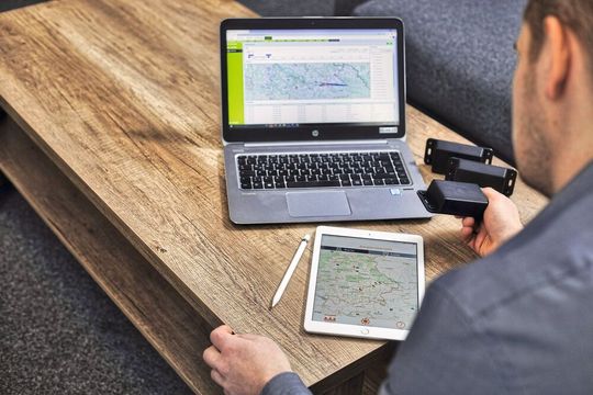 Mit seinem ganzheitlichen Ansatz setzt „iSLT.NET“ entscheidende Impulse für die Zukunft der Logistikbranche. Das Projekt durchleuchtet erstmals die gesamte Logistikkette. Mit seinem ganzheitlichen Ansatz setzt „iSLT.NET“ entscheidende Impulse für die Zukunft der Logistikbranche. Das Projekt durchleuchtet erstmals die gesamte Logistikkette.
