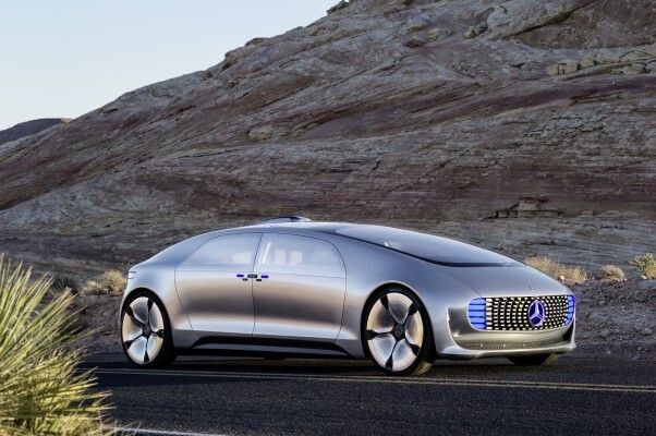 Mercedes-Benz F 015 - Luxury in Motion (Mercedes-Benz)
