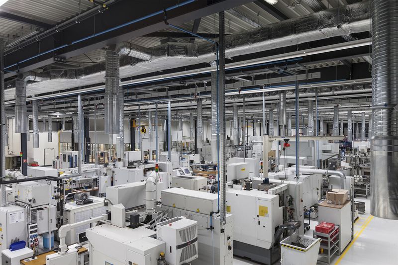 Blick in die neue Urbane Produktion der Zukunft der Wittenstein bastian GmbH in Fellbach (Bild: Wittenstein)