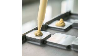 Gap Filler: Flüssigen Gap Fillern kommt eine große Bedeutung bei der thermischen Anbindung und Entwärmung elektrischer Komponenten in der E-Mobilität zu. (KERAFOL)