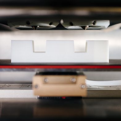 Ziel des Projektes ist es, innovative Technologien zur Produktion von elektrischen Antriebssystemen zu entwickeln, die zur nachhaltigen Mobilität und signifikanten Reduktion der CO2-Emissionen beitragen. (Bild: Universität Paderborn)