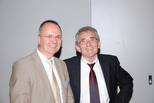 Erfolgreiche Zusammenarbeit: ZDK-Geschäftsführer Ulrich Köster (li.) und Ex-ZDK-Geschäftsführer Rudolf Schüssler. (Archiv: Vogel Business Media)