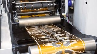 Auf den Druckmaschinen von Heidelberger Druck sollen künftig organische Sensoren in großen Stückzahlen gedruckt werden. (Bild: InnovationLab)