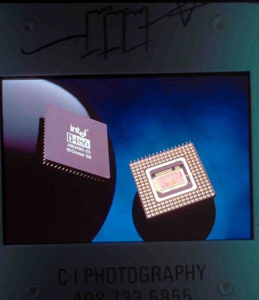 Mit dem 80486 wurde die FPU in den Prozessor integriert. (Intel)