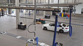 Von oben lässt sich ein besserer Überblick über die flächenmäßigen Ausmaße gewinnen, wie hier bei der rund 1.384 Quadratmeter großen Lkw-Werkstatt.  (Bild: Rosenow – VCG )