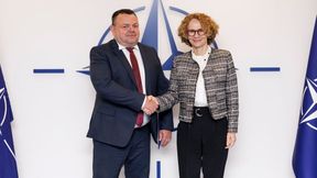 Martin Talian, ESET Chief Corporate Solutions Office und Radmila Šekerinska, NATO Deputy Secretary General (Bild: Eset)