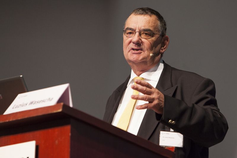 Dr. Luzius Wasescha, Botschafter in Bern und Genf, nahm die Bedeutung von Freihandels- und Wirtschafts-Zusammenarbeitsabkommen in Zeiten des globalisierten Welthandels unter die Lupe. (Bild: Swissmem)