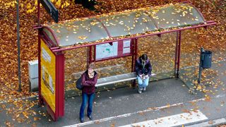 Der Großteil der Teilnehmer (85 Prozent) ist mit der Entfernung zur nächsten Haltestelle zufrieden. (Bild: gemeinfrei)