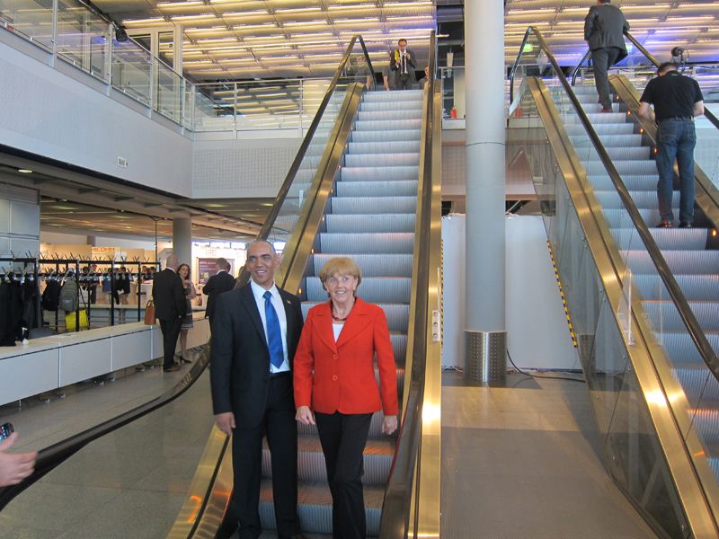 Hoher Besuch und Sicherheitsstufe rot auf der Hausmesse                                (Bild: Vogel IT-Medien GmbH)