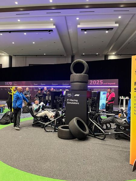 Auch im Spot gewinnen Daten und Analysen an Bedeutung. Im Sports Forum konnte man sich zu den Partnerschaften mit diversen Sportligen informieren. (Bild: Vogel IT-Medien)