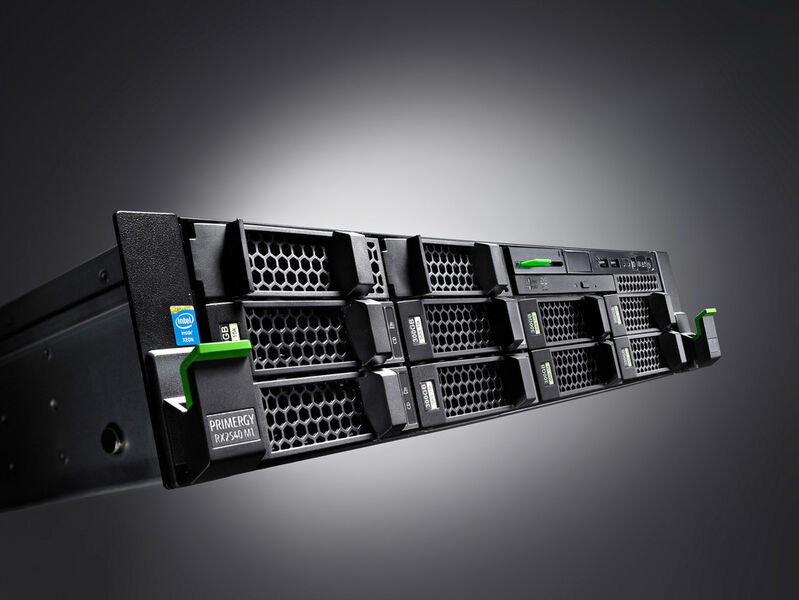 Der Rack-Server Primergy RX2540 M1 von Fujitsu. Er soll besonders sparsam sein und auch bei höheren Umgebungstemperaturen störungsfrei laufen. (Bild: Fujitsu)