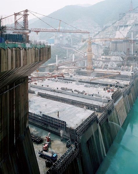 Platz 9: 6,43 GW, Longtan-Staumauer, China. (Photorator)