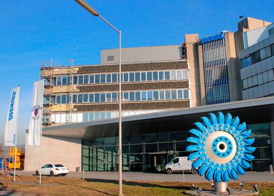 Das finnische Unternehmen Koppö Energia hat Andritz (Bild), einen österreichischen Experten für den Bau von Wasserstoff-Produktionsanlagen, beauftragt, das FEED einer Großanlage für grünen Wasserstoff zu übernehmen. Lesen Sie hier, worum es dabei genau geht ...(Bild:  Andritz)