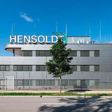 Hensoldt will Beschäftigten von Aumovio Jobs anbieten. (Bild: Hensoldt)