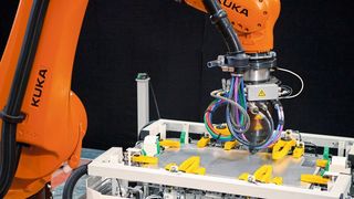Rührreibschweißen gilt als ökologisches Verfahren für ein Auto mit Plugin-Technologie. (Bild: Kuka)