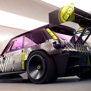 An den Hinterrädern der Studie sitzen zwei gemeinsam 280 kW/380 PS starke E-Antriebe.(Bild:  Renault)