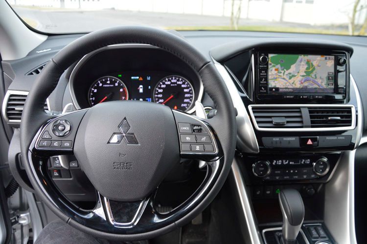 Die Anzeigen sind deutlich lesbar. (Bild: Schreiner/»kfz-betrieb«)