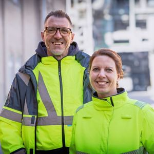 Andreas Boinski, Leiter Technik, und Sabine Zepperitz-Thews, Leiterin Technisches Büro in Berneburg, arbeiten bereits seit vielen Jahren eng und vertrauensvoll mit Aerzen zusammen. (Bild:  Aerzen)