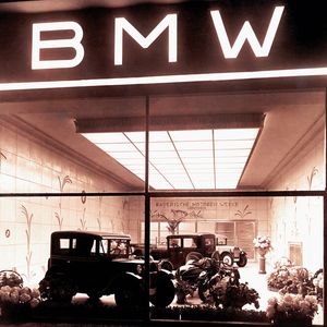 In diesem Showroom präsentierte BMW anno 1929 seine Produkte in der damaligen Reichshauptstadt Berlin.(Bild:  BMW)