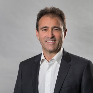 Am 1. Januar 2021 übernahm Jean-François Tarabbia die Leitung der Geschäftseinheit Connected Car Networking (CCN) im Geschäftsbereich Vehicle Networking and Information (VNI) bei Continental.