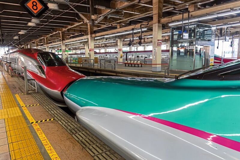 JR East betreibt die Shinkansenzüge der Serien E5 und E6 in Japan. (©May_Chanikran - stock.adobe.com)