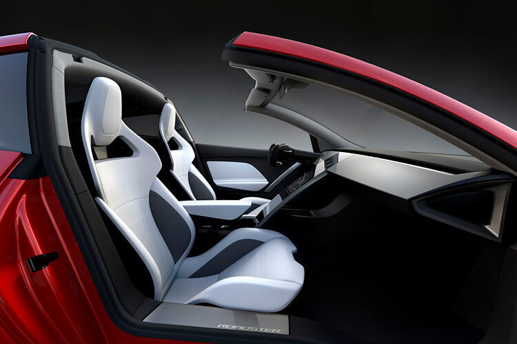 Im Innenraum bietet der künftige Tesla Roadster stark konturierte Sportsitze. (Tesla)