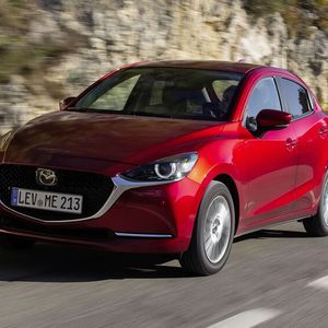 Auch der Mazda2 musste seinen Hut nehmen.(Bild:  Mazda)