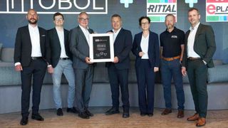  V.l..: Georg Schmidt-Reindahl (Eplan), Marc Walter (Rittal), Uwe Scharf (Rittal), Tobias Funke (TOBOL), Cornelia Müller (Rittal) Steffen Schmidt (Rittal) und Philipp Müller (Rittal) (Bild: Rittal)