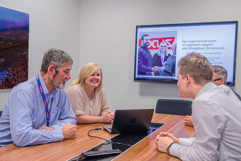 Hält der Partner, was er verspricht? Der Blick auf vergangene, erfolgreich umgesetzte Projekte verrät viel über Best Practices, interne Strukturen und Workflows, Prioritätensetzung, Lösungsansätze und Kundenorientierung.  (Bild: Plexus)