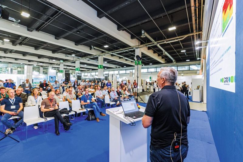 In diesem Jahr wurde das Vortragsprogramm deutlich ausgebaut. Sowohl die all about automation als auch die maintenance Schweiz boten den Besuchern jeweils zwei Bühnen.   (Bild: Easyfairs)