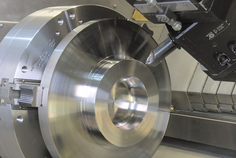 Herstellung einer Blisk für Turbomaschinen. (Bild: Monforts)