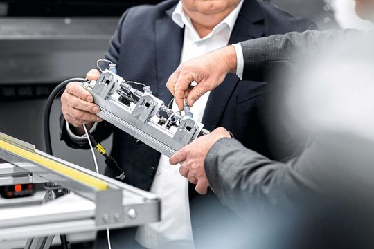 Dank der modularen Bauweise seiner Sprühbeölungssysteme kann Technotrans hochgradig individualisierbare Lösungen bei Neu- wie Bestandsanlagen realisieren. (Bild:  Technotrans SE)