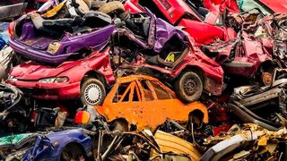 Dieses Schicksal für Altautos will Volkswagen für seine Marken zumindest deutlich weniger wahrscheinlich machen. Denn die Wolfsburger wollen in Zwickau die Wiederaufbreitung und das Recycling von alten Fahrzeugen voranbringen. (Bild: Krempelopa)