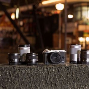 Die EOS M6 ist Canons neue Variante der spiegellosen Systemkamera. 