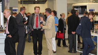 Im Anschluss an den Mapal Dialog am 16. und 17. Juni lud das Unternehmen zur Pressekonferenz, in der neben Fachvorträgen zu neuen Technologien und Verfahren eine Werkzeugvorführung zu bestaunen war. (Bild: Sonnenberg)