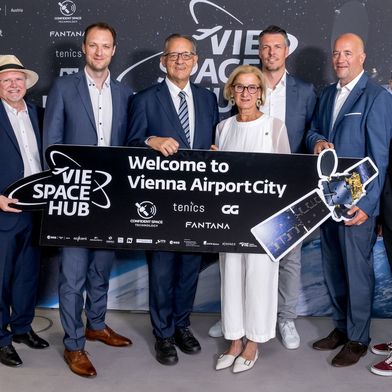 Official opening of the space factory at ESA Phi-Lab Austria. (Source: Vienna Airport)