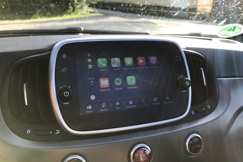 Das 7-Zoll-Touch-Display war funktionell in Ordnung, der schwache Prozessor nervte allerdings. (Seyerlein / »kfz-betrieb« )