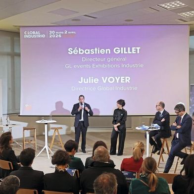 De gauche à droite : Sébastien Gillet, directeur général GL events exhibitions industrie ; Julie Voyer, directrice de Global Industrie ; Sébastien Martin, Ministre délégué 
chargé de l’Industrie ; Nicolas Dufourcq, directeur général de Bpifrance et président de Global Industrie.
 (Source : Global Industrie)
