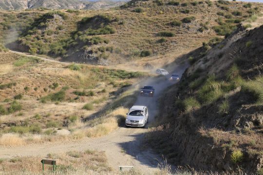 Dort waren sie in unwegsamem Gelände mit den Anlagen unterwegs, um Twinfuel unter allen Bedingungen zu testen. (Archiv: Vogel Business Media)